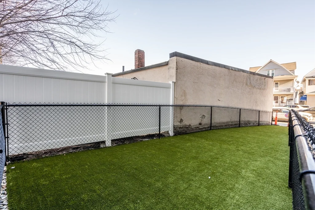 600 Broadway, Everett