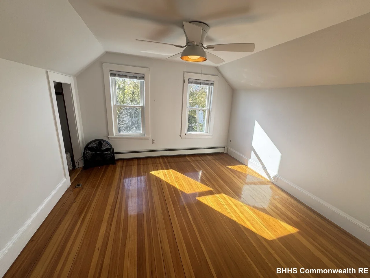 27 Lloyd Rd, Watertown