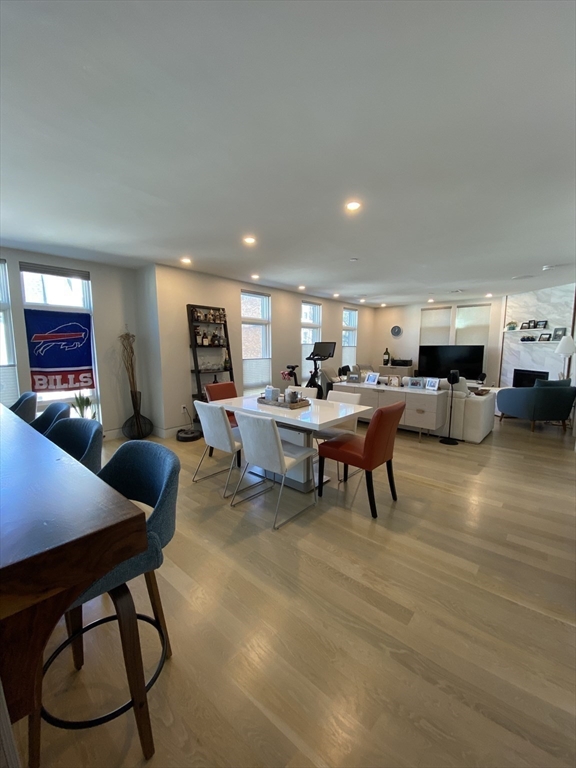 105 West 3rd St, South Boston