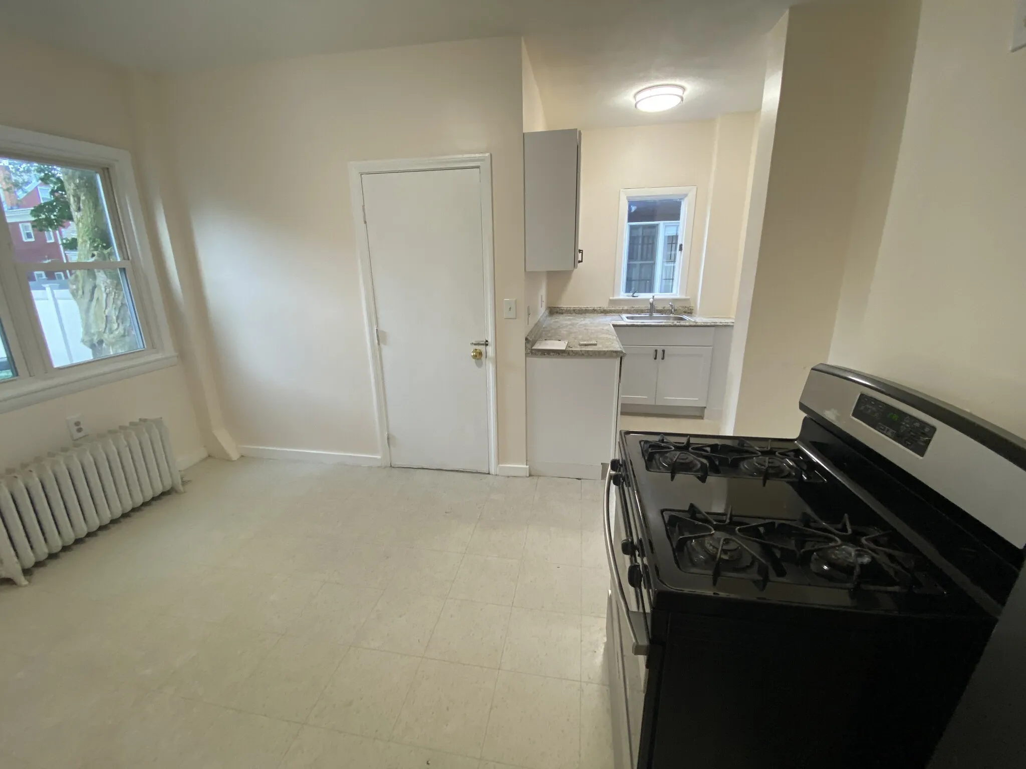 33 Everett Ave, East Somerville