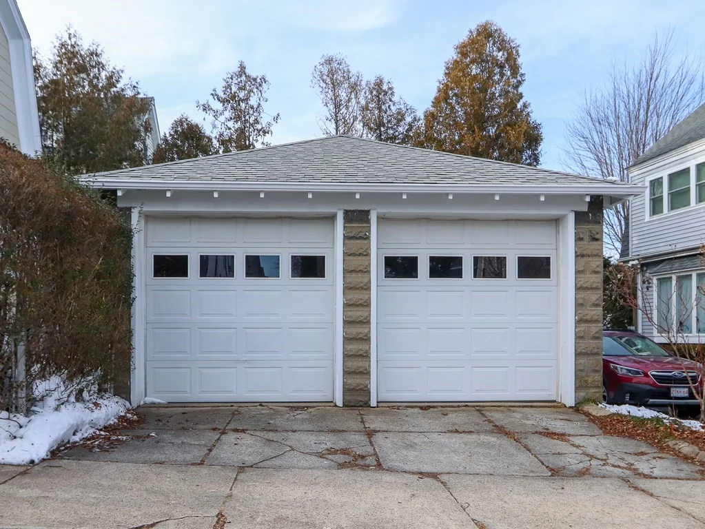 169 George St, Tufts University