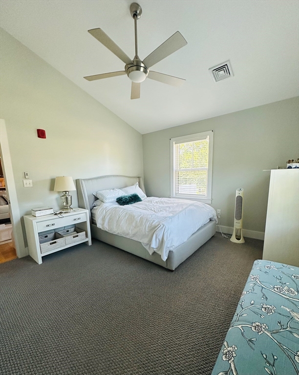 220 Center St, Pembroke