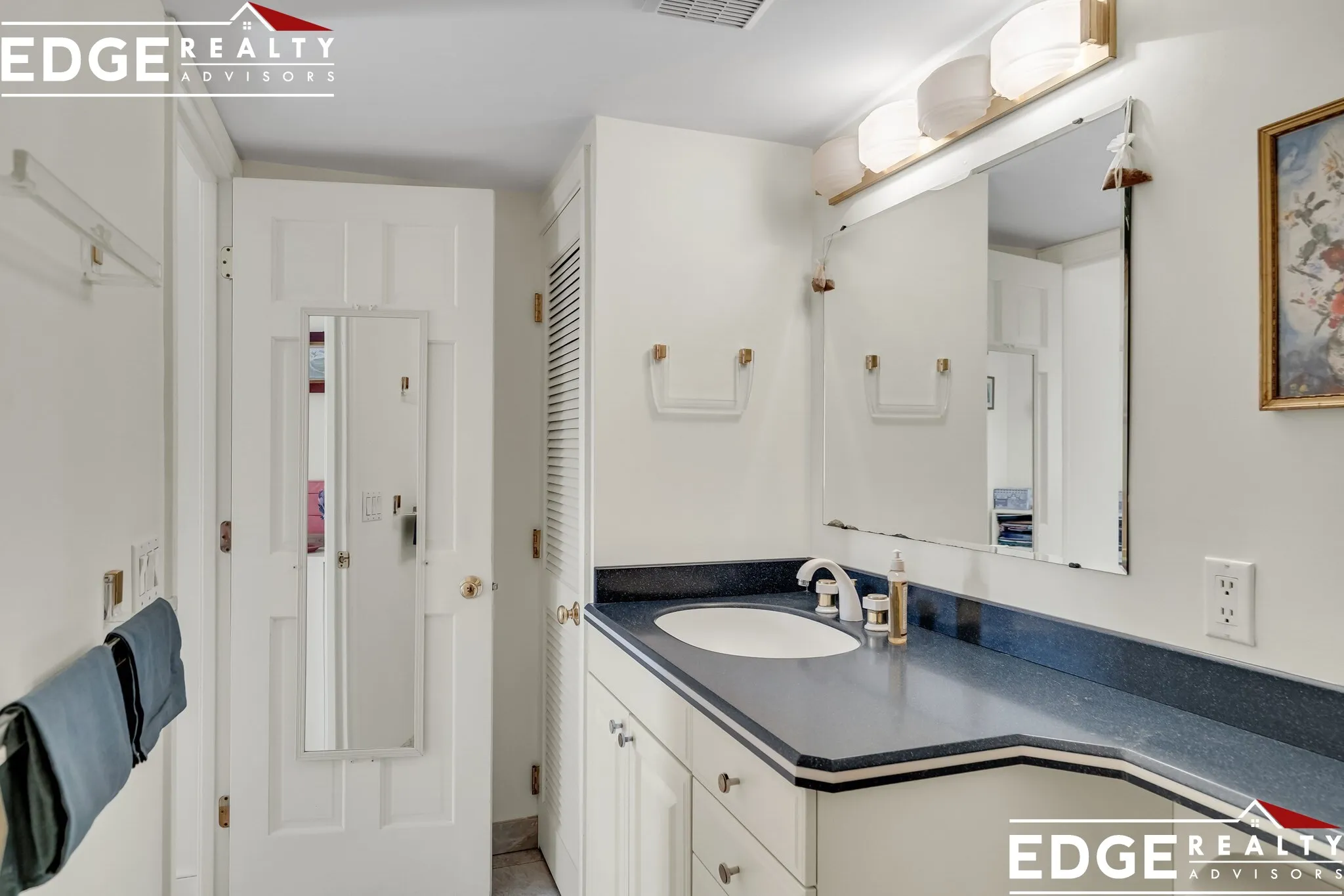 19 Regent Circle, Brookline