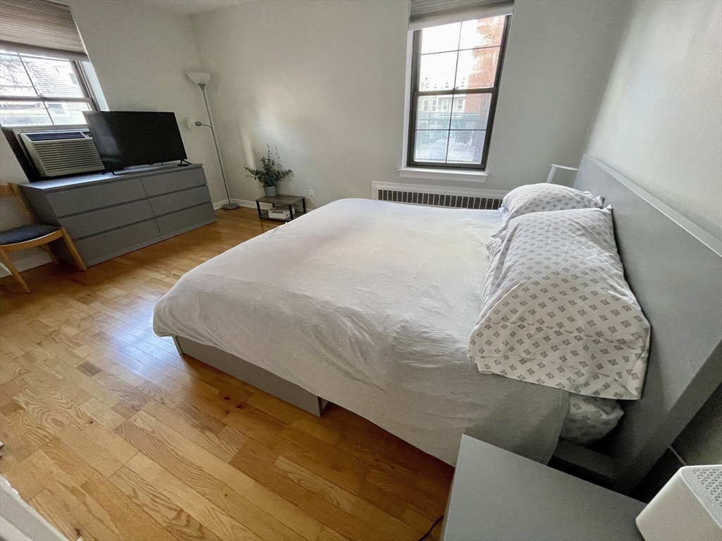 53 Harvard Ave, Brookline