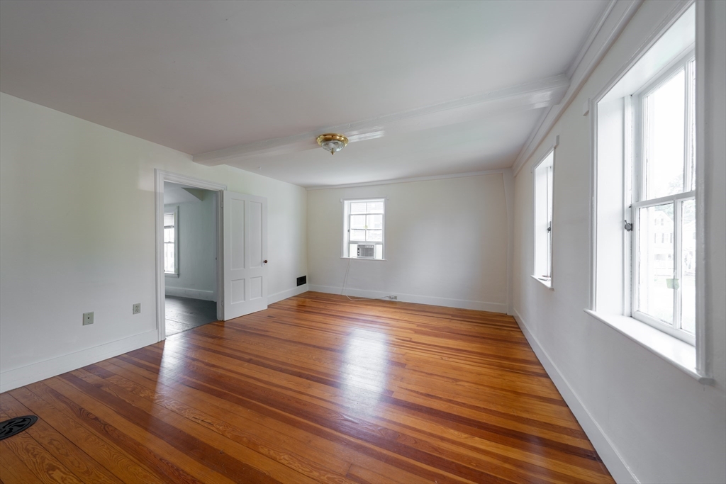 42 Forest St, Lexington