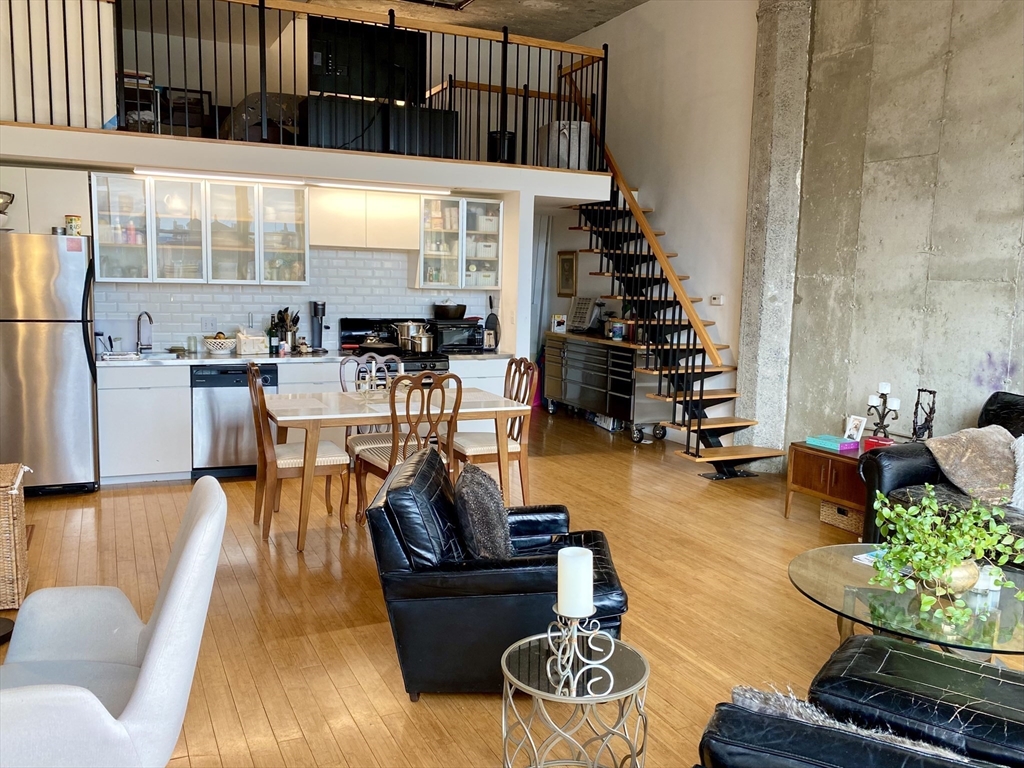 156 Porter St, East Boston