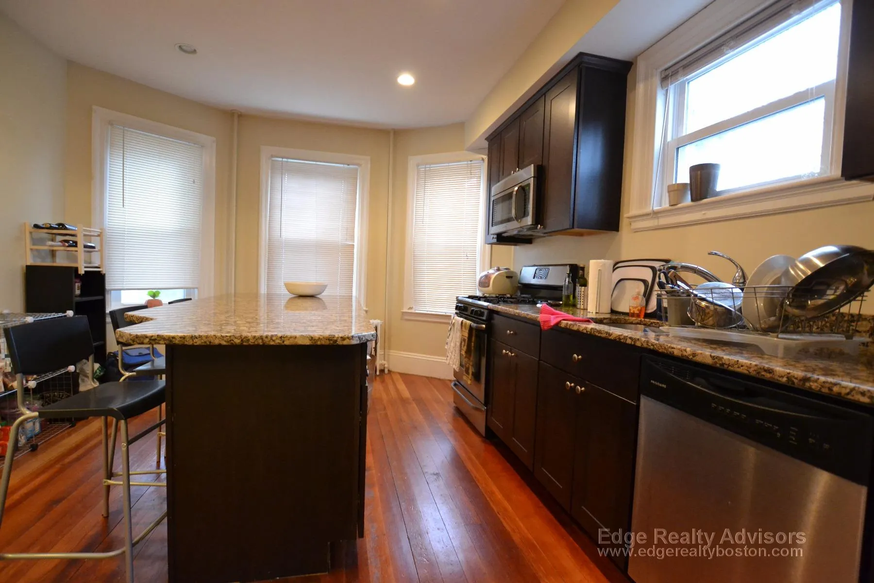 75 Leicester St, Oak Square