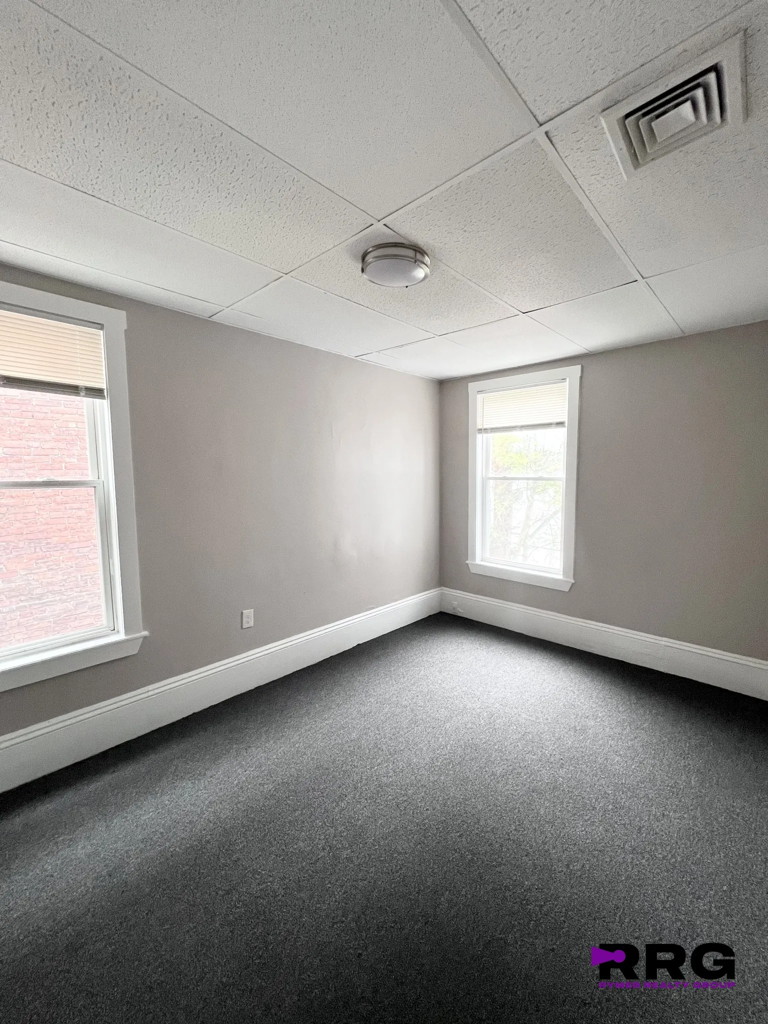 52 Blue Hill Ave, Roxbury