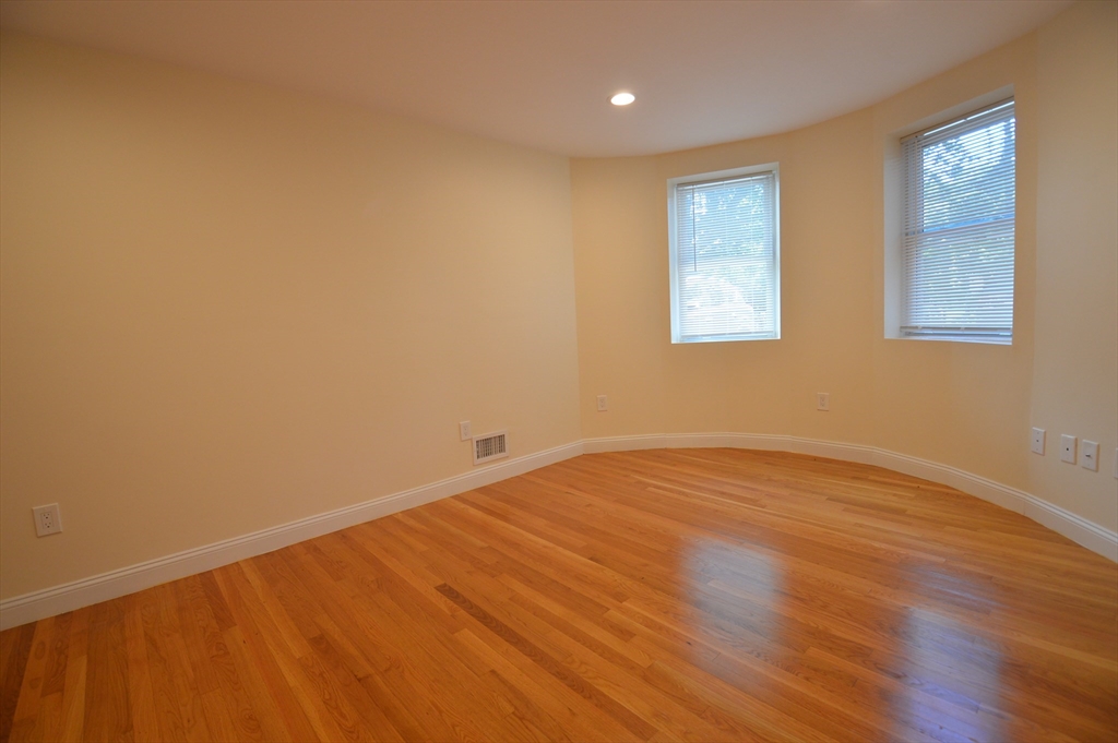 1801 Beacon St, Brookline