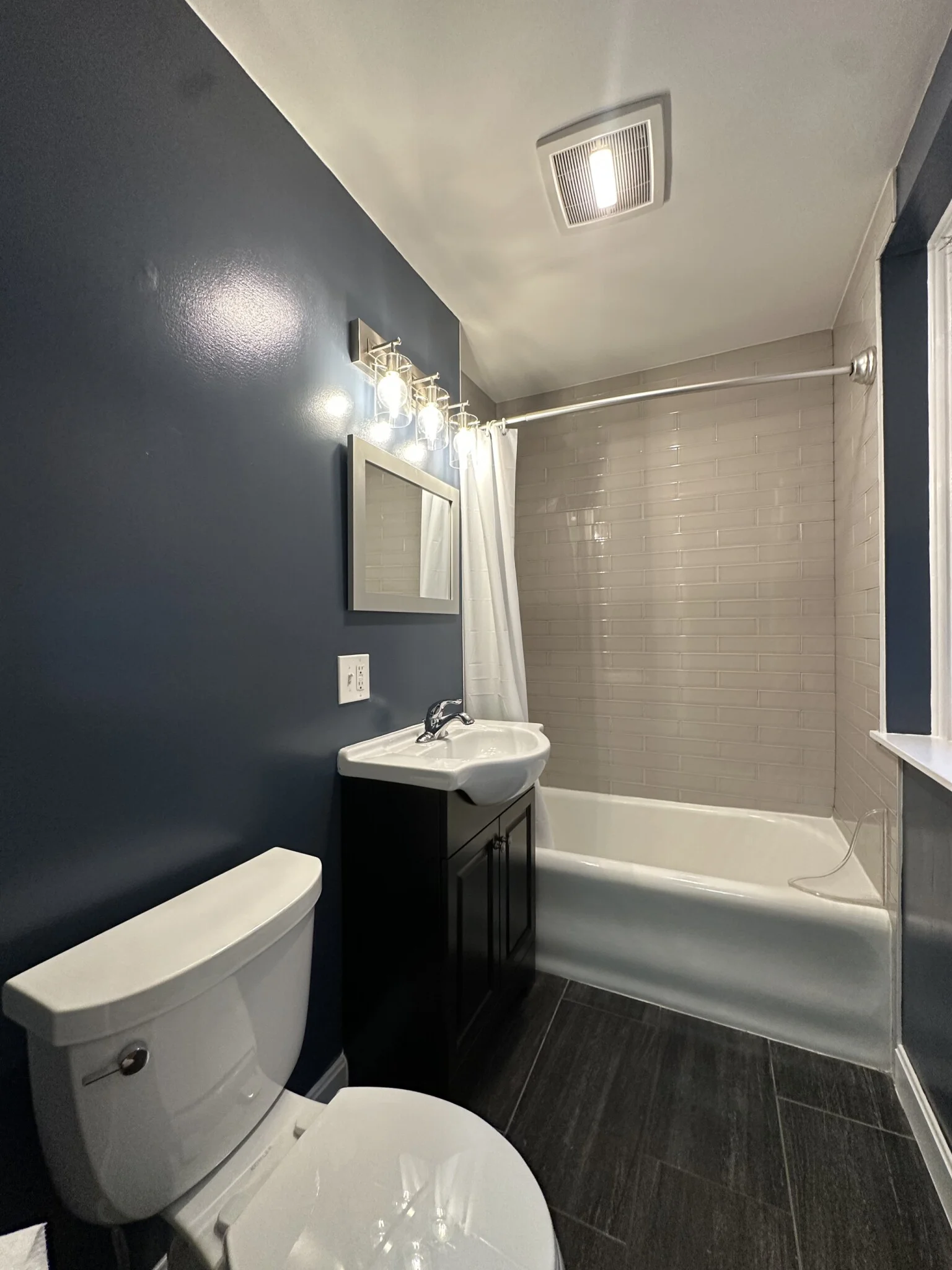 81 Strathmore Rd, Brighton