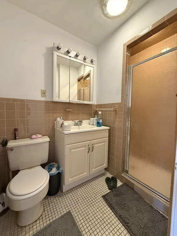 1908 Beacon St, Brookline