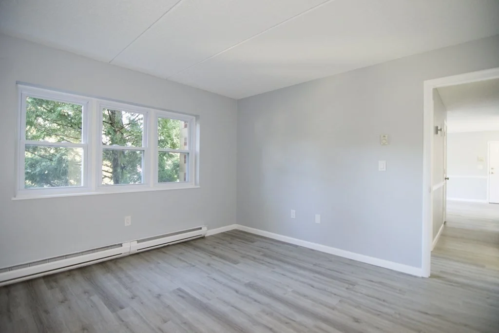 22 Maple Crest Cir, Holyoke