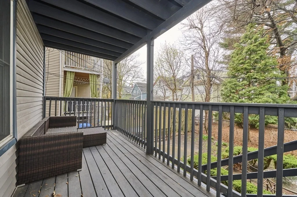 14 Haverford St, Jamaica Plain