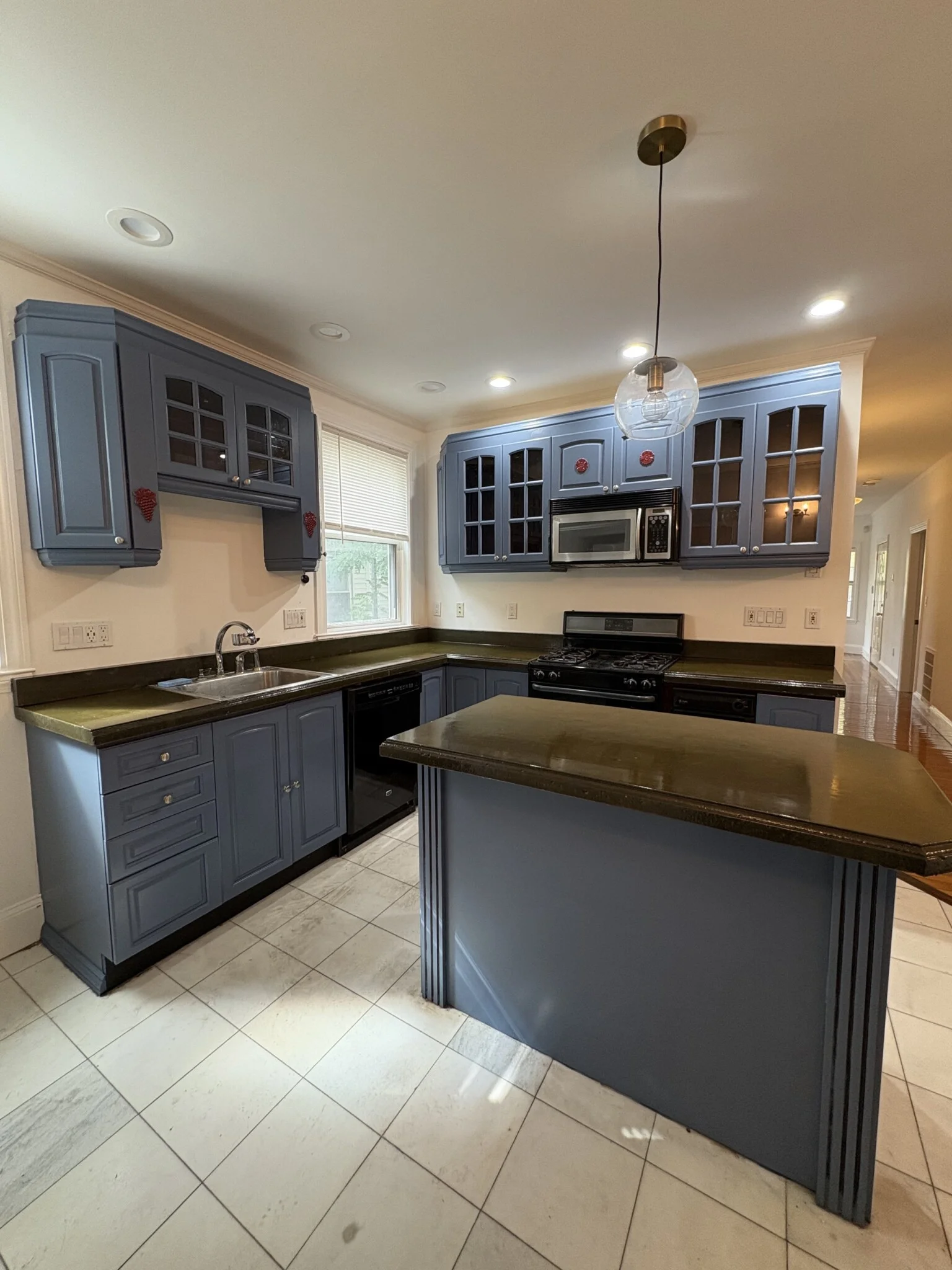 200 Hyde Park Ave, Jamaica Plain
