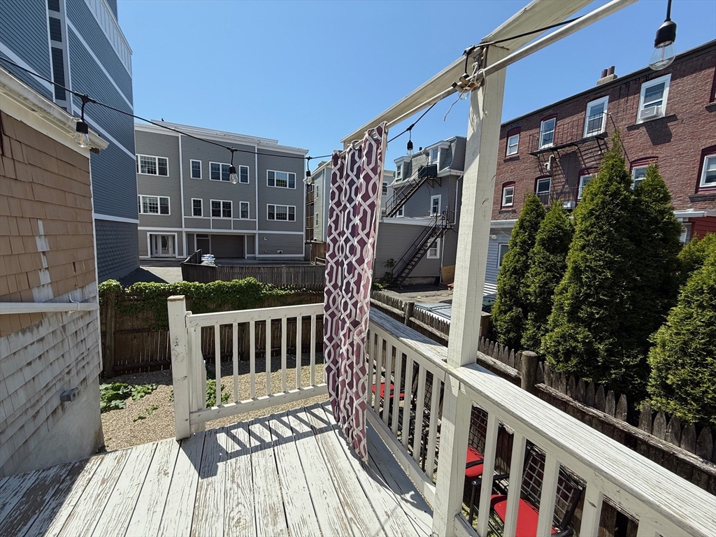 189 W Sixth St, South Boston