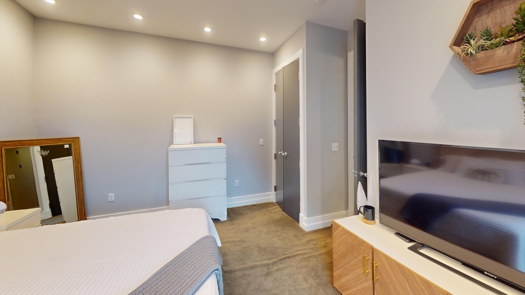 339 Dorchester St, South Boston