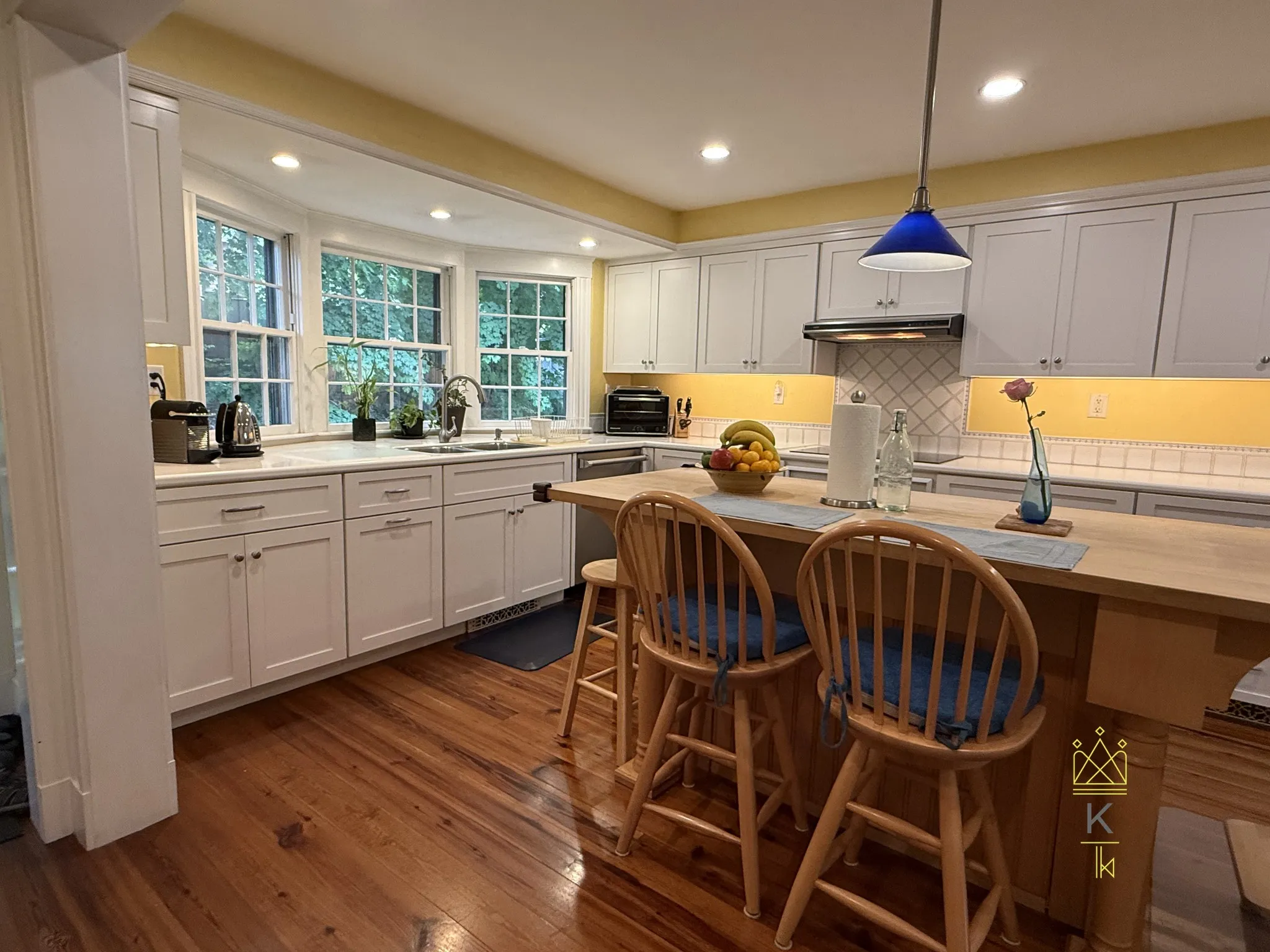 24 Beverly Rd, Newton Highlands