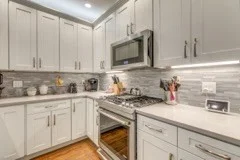 141 W 6th St, South Boston