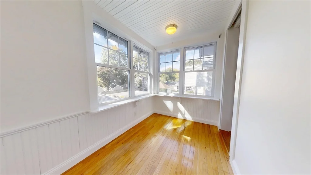 113 Cushing Ave, Belmont