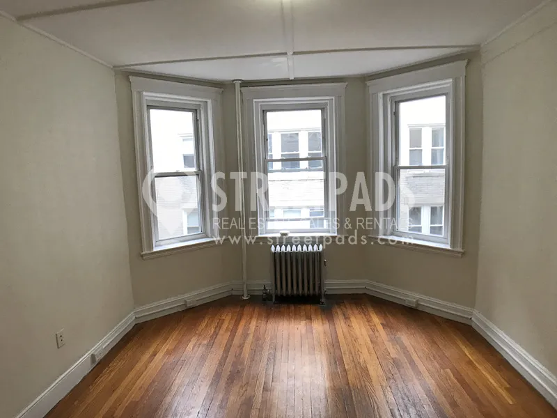 1175 Boylston St, Fenway