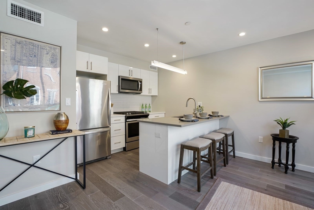 244 Hanover St, North End