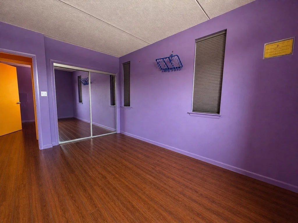 51 John, North Brookline
