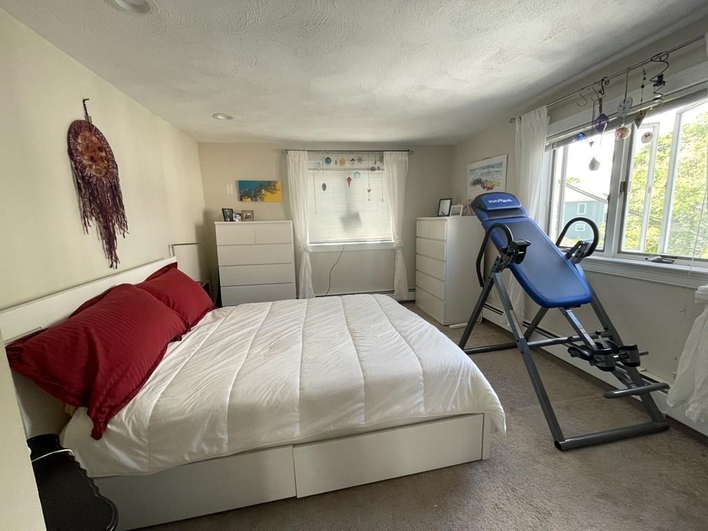 44 Humphrey St, Swampscott