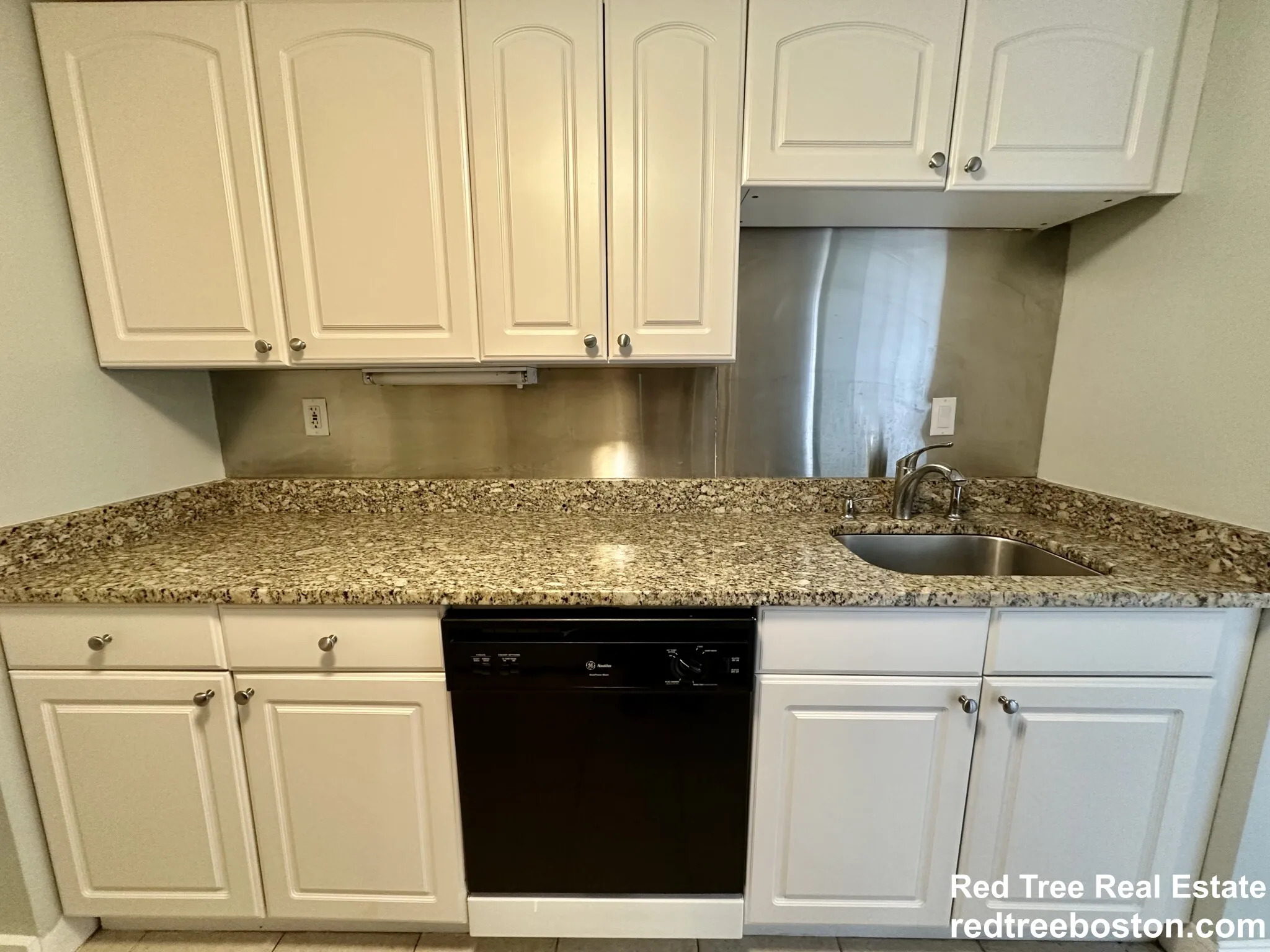 15 North Beacon St, Allston