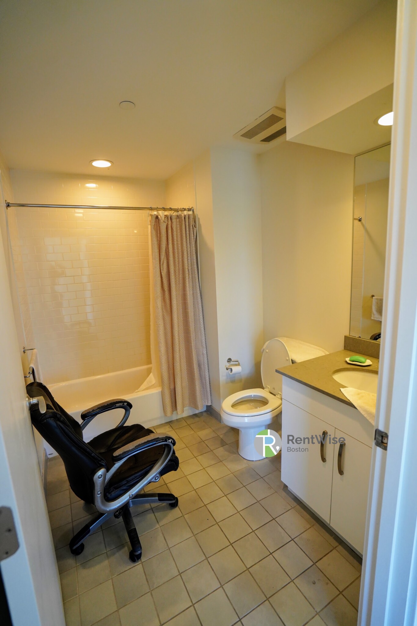 601 Albany St, South End