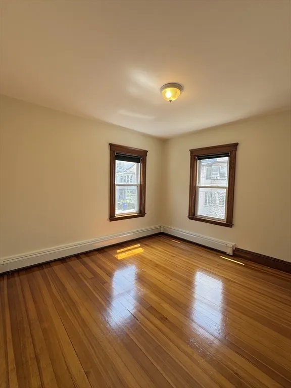 10 Laurel Ter, Ward Two