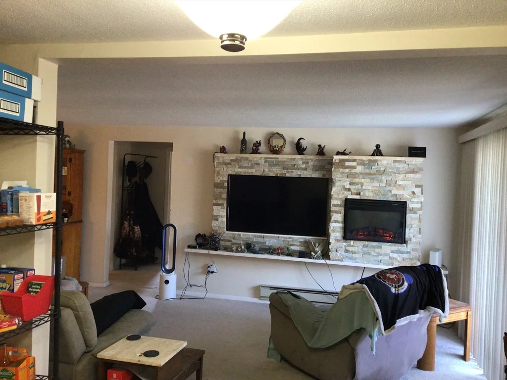 15 Foundry St, Easton