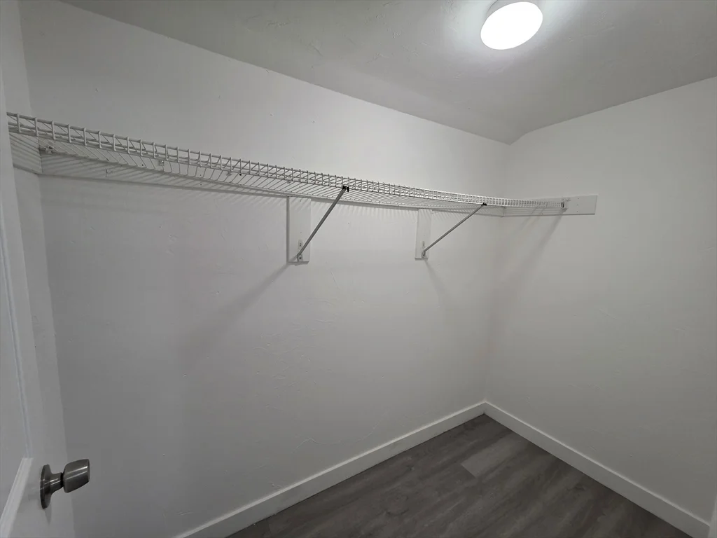 39 Harlem, Worcester