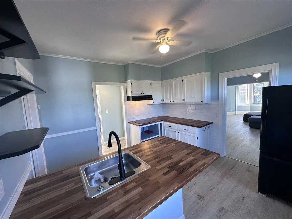 27 Prescott Ave, Chelsea