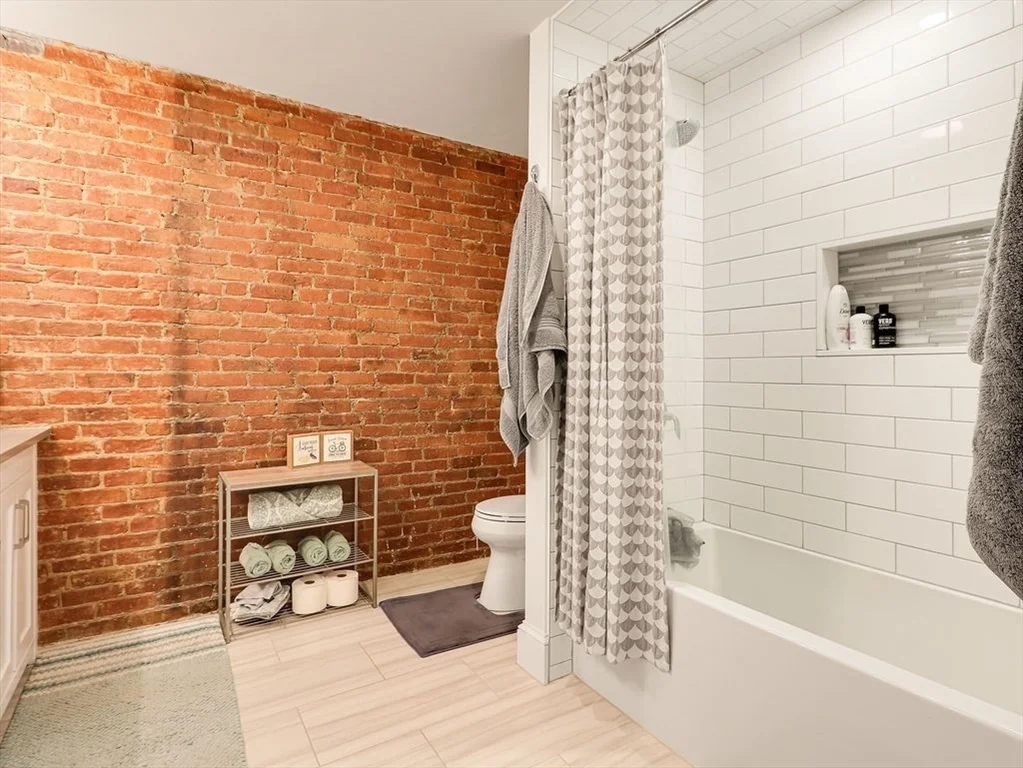 201 K St, South Boston