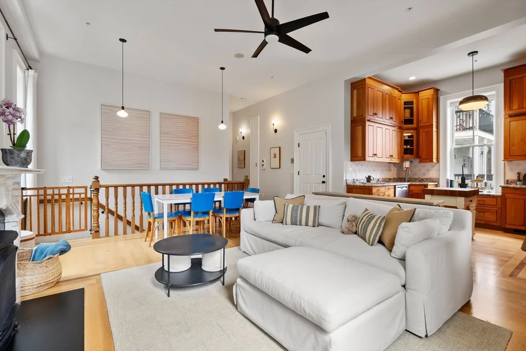 200 Amory St, Jamaica Plain