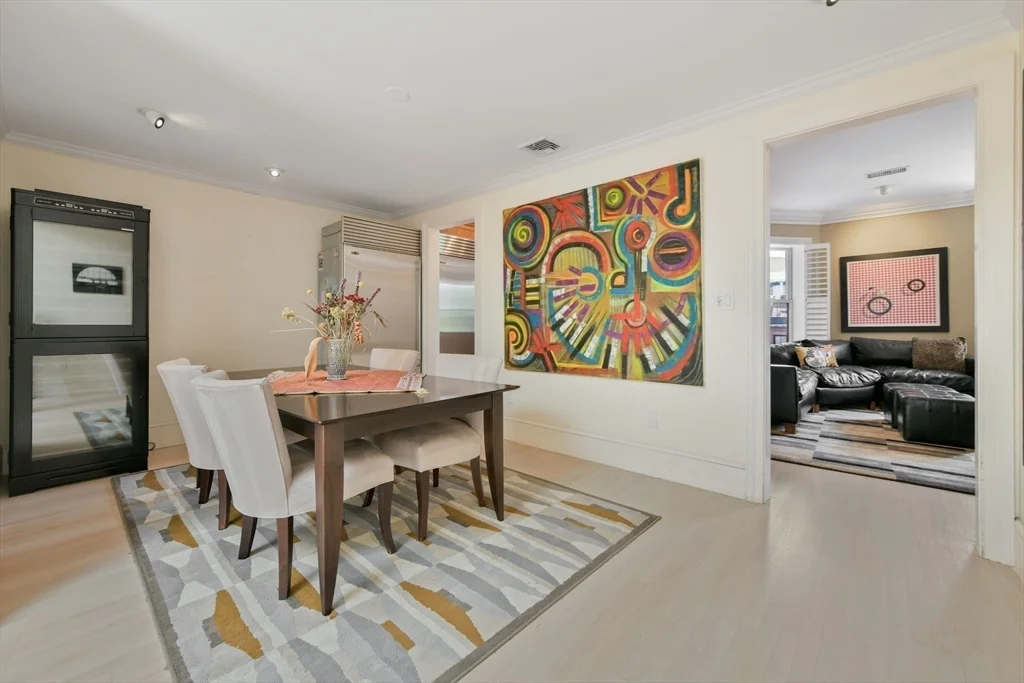 294 Commonwealth Ave, Back Bay