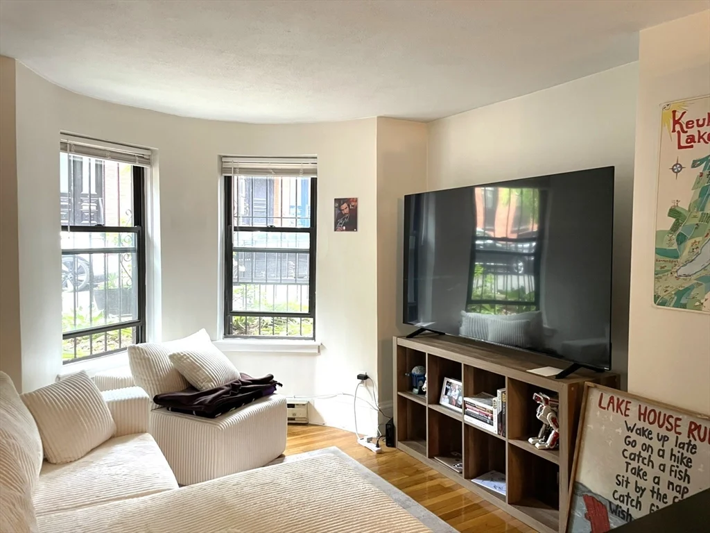 5 Cazenove, South End