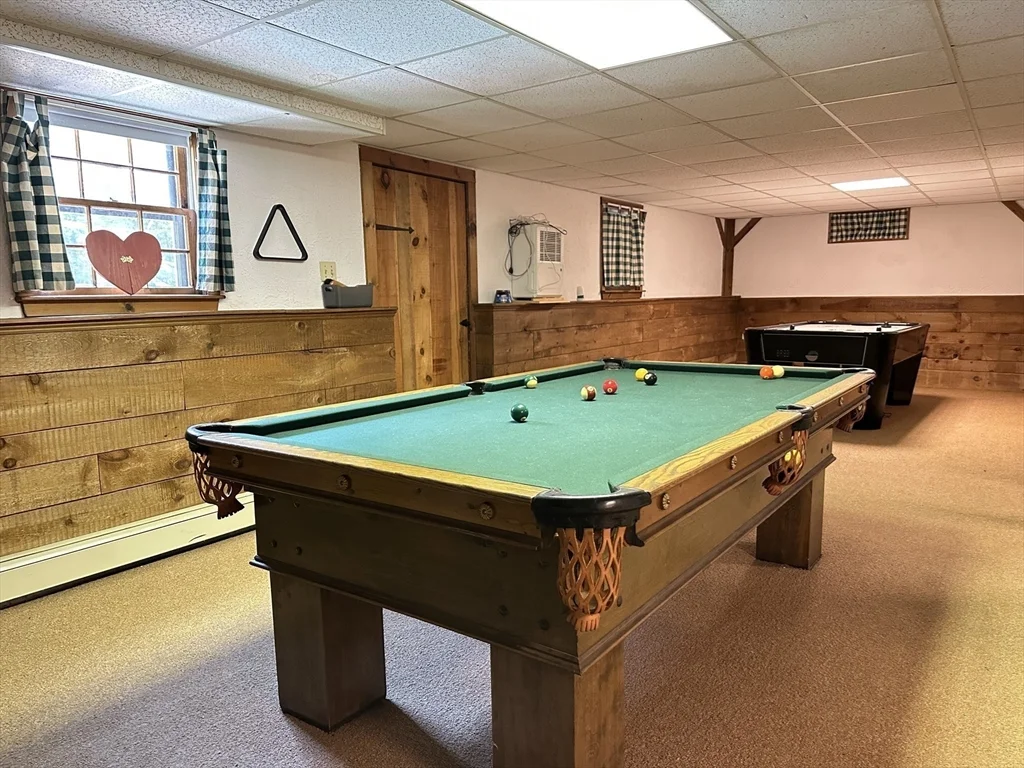 4 Chestnut St, Hopkinton