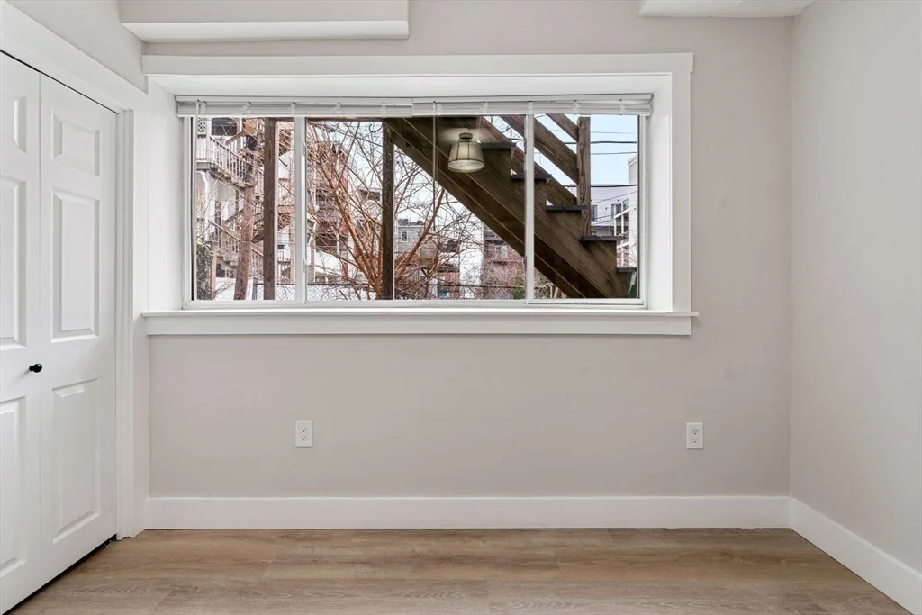 17 M St, South Boston