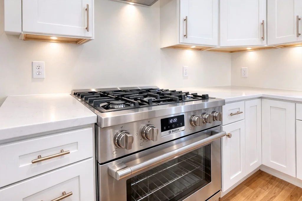 261 Main St, Shrewsbury