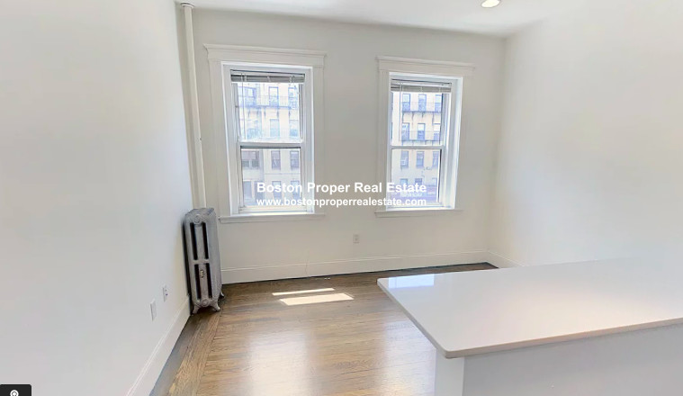 20 Queensberry St, Fenway