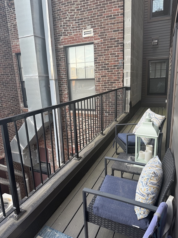 728 East Broadway, South Boston