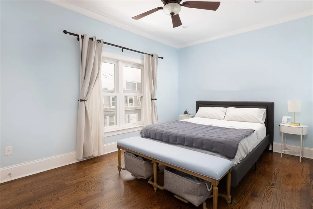 180 W 7th St, South Boston