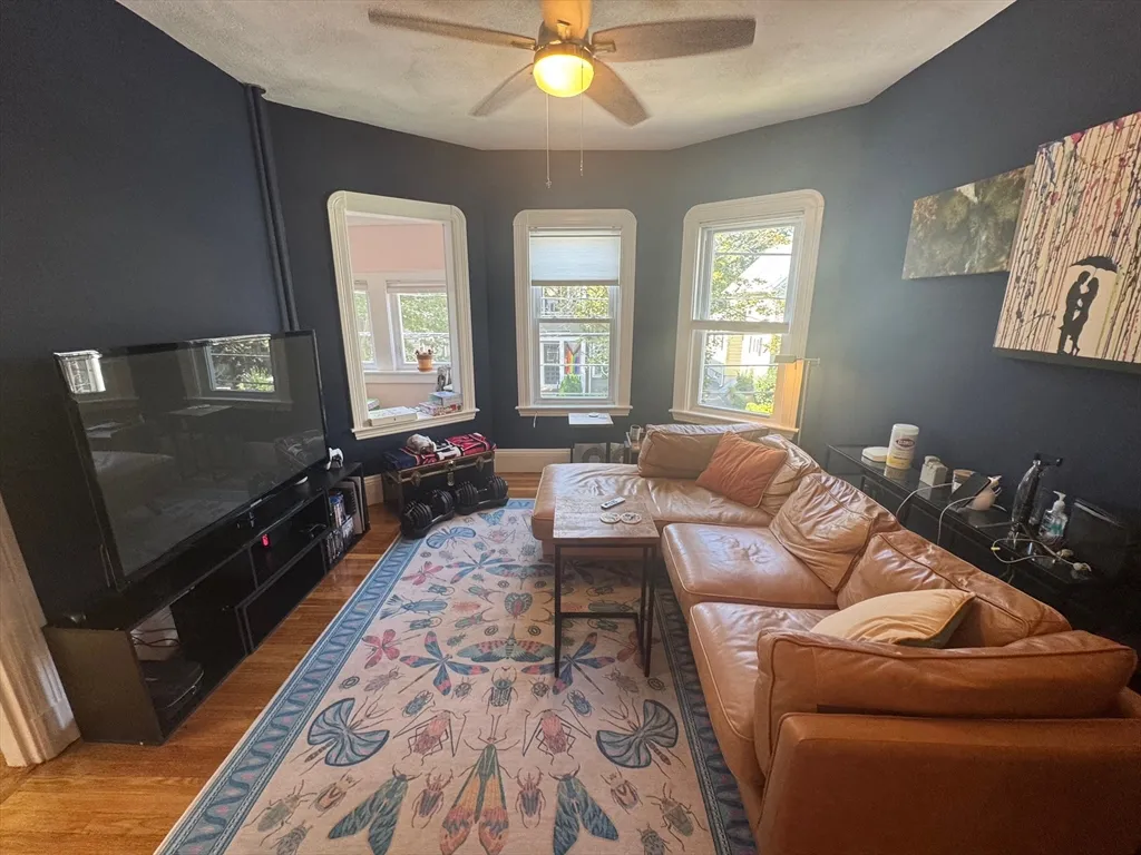 145 Albion St, Powder House Square