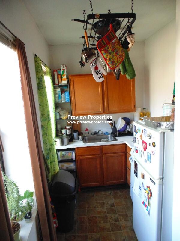 63 South Huntington Ave, Jamaica Plain