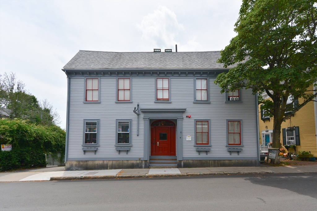 9 State St, Marblehead