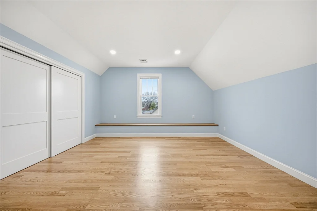 9 Logan Ave, Medford