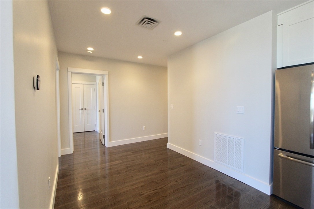 434 Mcgrath Highway, Prospect Hill