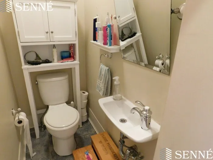 8 Kelly Rd, Cambridgeport