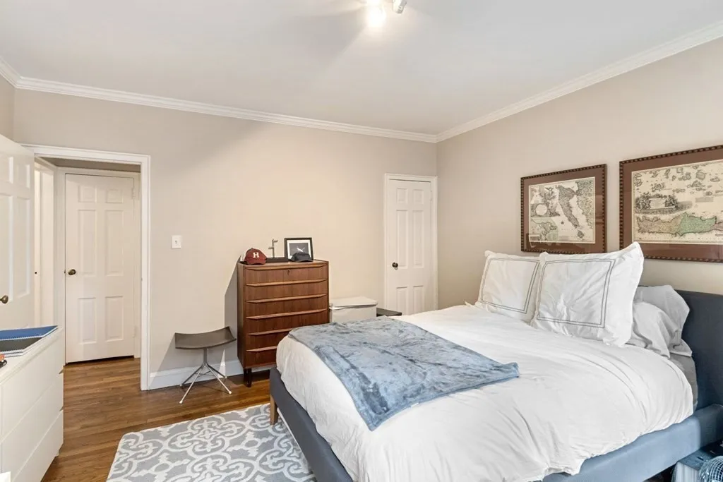 14 Ware St, Harvard Square